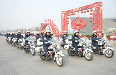 警用处突专用钱江摩托车